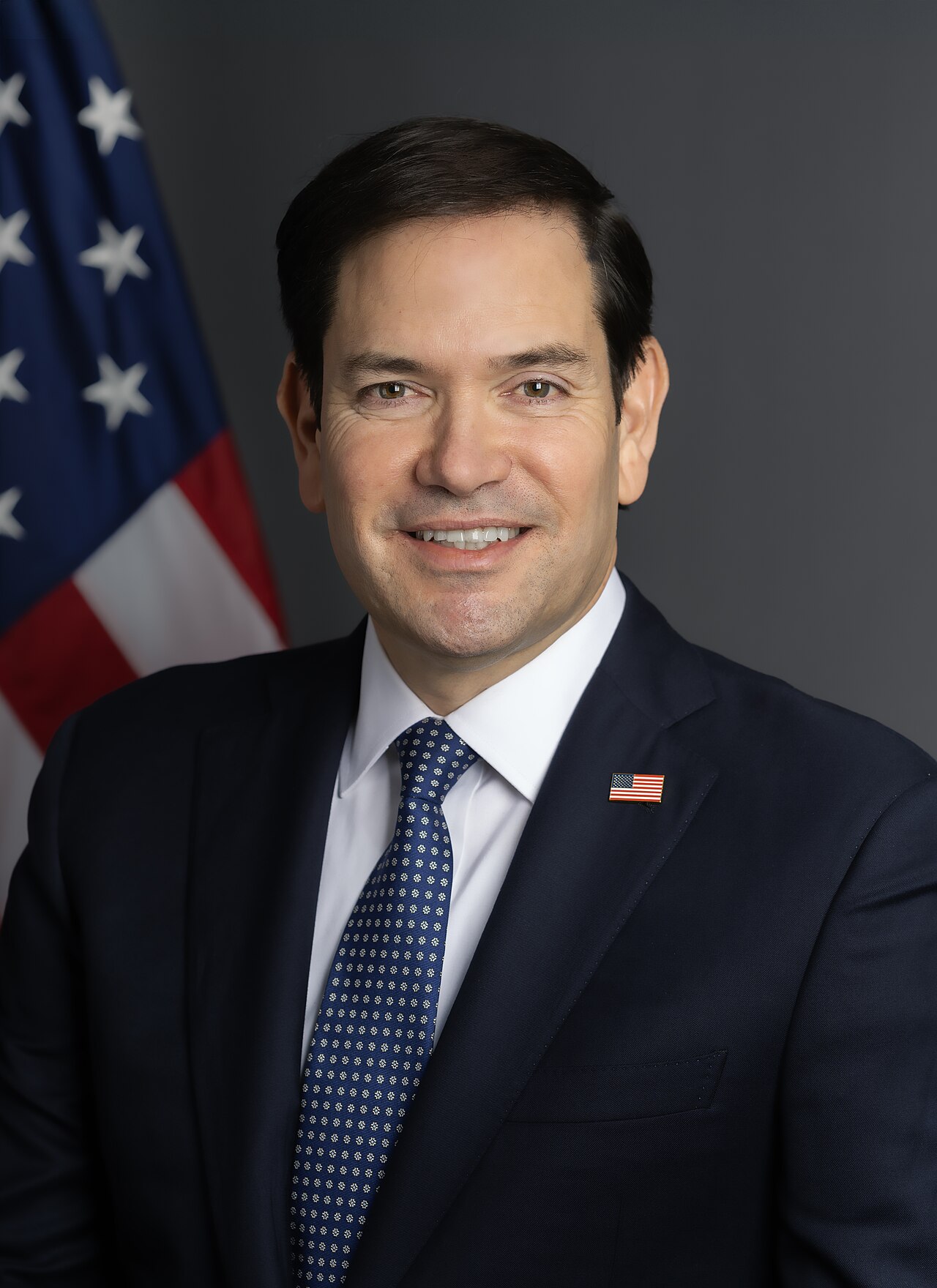 Official portrait of US Secretary of State Marco Rubio, whose office announced sanctions against a Tanzanian police commissioner.