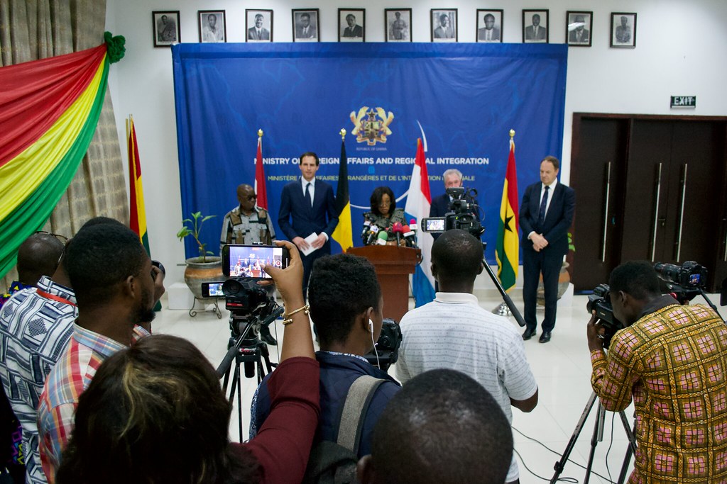 Hoekstra visits Ghana & Kenya